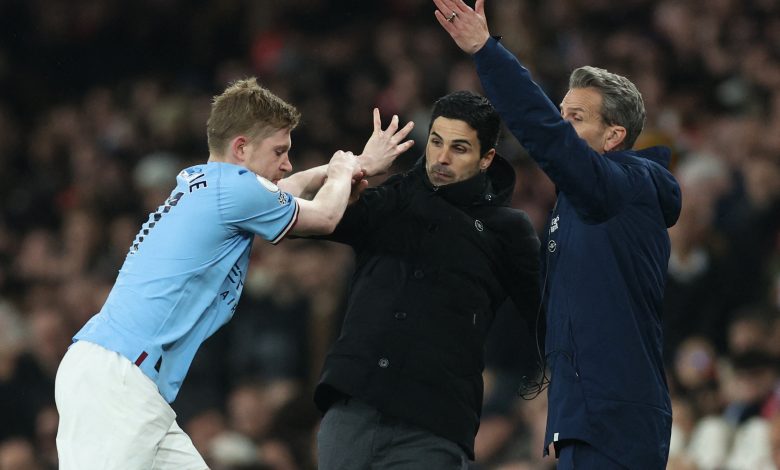 أرتيتا ودي بروين - مباراة آرسنال ومانشستر سيتي