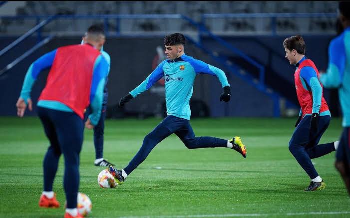 بيدري جونزاليس في تدريبات برشلونة