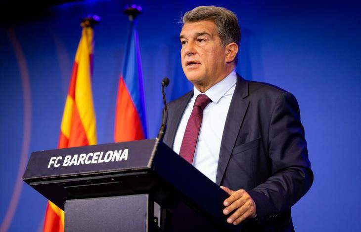 خوان لابورتا رئيس برشلونة الإسباني